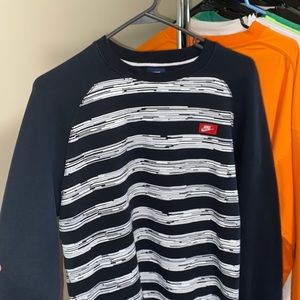 Nike crewneck